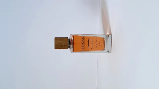 عطر مردانه TOM FORD-Tuscan Leather ادوپرفیوم حجم 30 میل فدیمکس